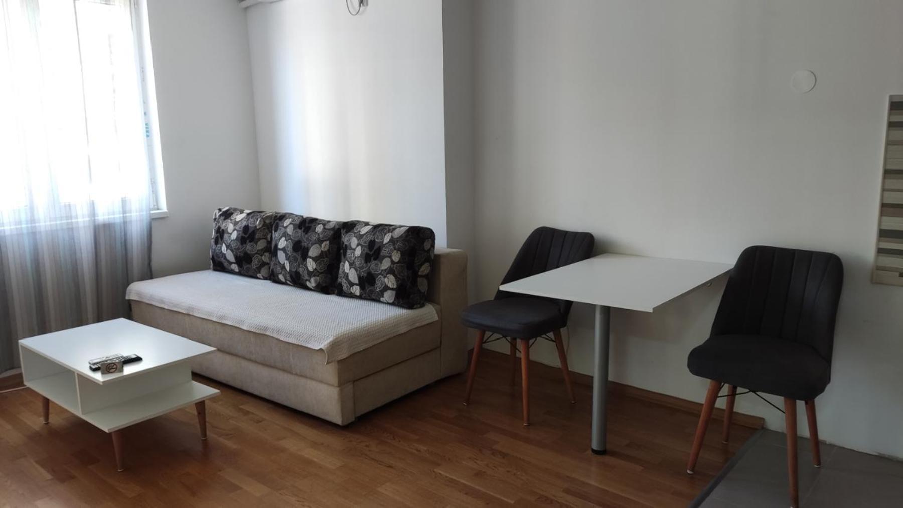 Sarah - Apartment